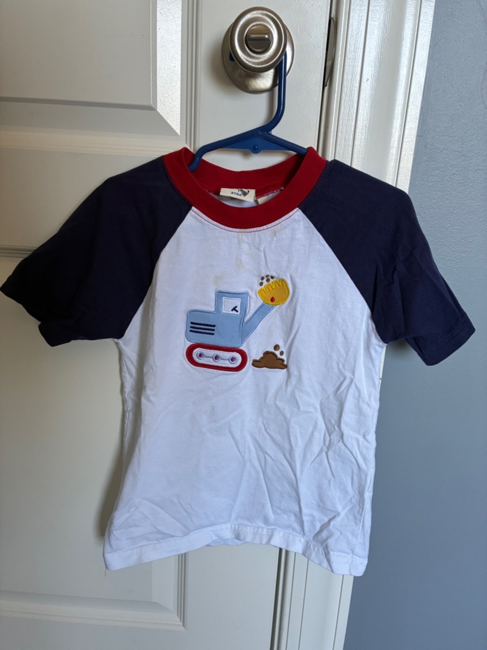 Luigi Kids White & Navy Construction Excavator Raglan Tee